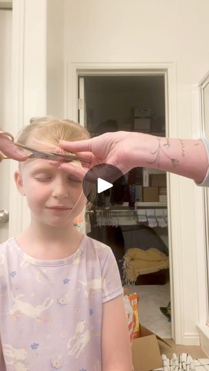 How to cut bangs | Cutest little bangs! 

#kids #hairtutorial #momlife | By The Epik Life | So I wanted to show you guys
how I do cozy's bangs and how I cut them into this style. I've
had a lot of people ask me about it and I thought I would
give you a little tutorial. So the first thing is we're
going to brush the bangs down and we're going to separate the
back hair from the bangs and this time we decided to do it a
little bit more so she would have like the side bang and
I'll tell you more about that in a minute but I am creating a
straight line just like this right next to her ear straight
down and we're going to brush all of it forward and then
after we brush it forward we're going to take it all right into
the middle from the sides all the way into the middle where
her nose is and we' Bangs For Kids, Cut Bangs, How To Cut Bangs, Side Bangs, Straight Line, A Lot Of People, Diy For Girls, Kids Hairstyles, Hair Tutorial