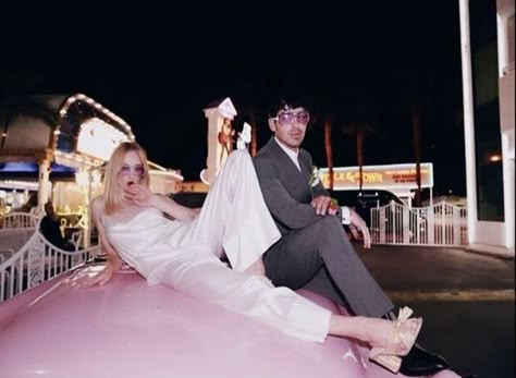 Joe And Sophie, Joe Jonas Sophie Turner, Sophie Turner Joe Jonas, Elvis Wedding, Las Vegas Wedding Photos, Vegas Wedding Photos, Las Vegas Wedding Chapel, Vegas Wedding Chapel, Married In Vegas