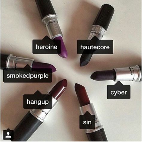 Mac. ✓ : Cyber is great. Judging by this, Smoked Purple won't be dark enough. Must look for Hautecore. Dark Lip, Mac Lipsticks, Make Up Inspiration, Dark Lipstick, Mac Makeup, Mac Lipstick, Lip Art, Makeup Goals, Makati