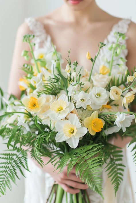 Daffodil Bouquet Wedding Spring Flowers, Spring Wedding Arrangements, Daffodil Flower Bouquet, Early Spring Bouquet, March Wedding Bouquets, Narcissus Wedding Bouquet, Daffodil Bridal Bouquet, Daffodil Wedding Bouquet, Daffodil Bouquet Wedding