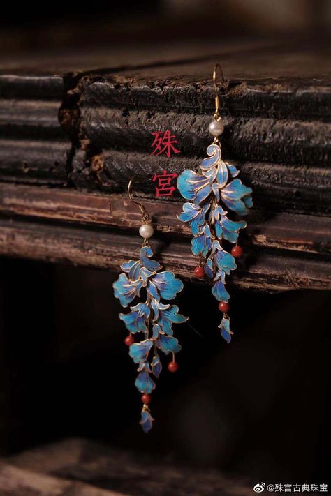 Hanfu Earrings, Japanese Jewelry, Asian Jewelry, Chinese Jewelry, Funky Jewelry, Jewelry Lookbook, Fantasy Jewelry, Bijoux Diy, Dream Jewelry