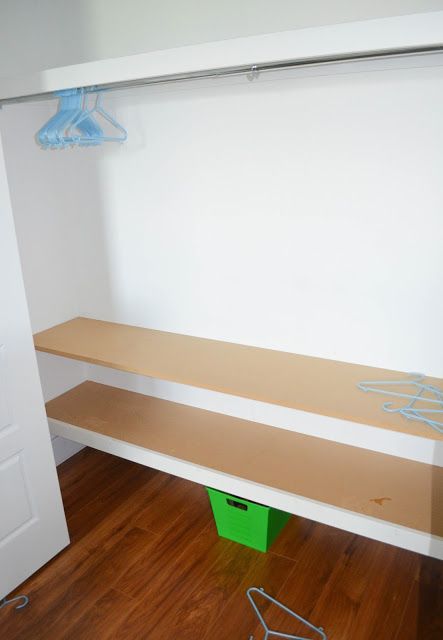 DIY Closet Upgrades - simple way to organize and make more room Apartment Closet Organization, Diy Storage Bed, Laundry Room Storage Shelves, Front Closet, Closet Diy, Closet Remodel, Closet Organization Diy, Apartment Organization, Shoe Racks