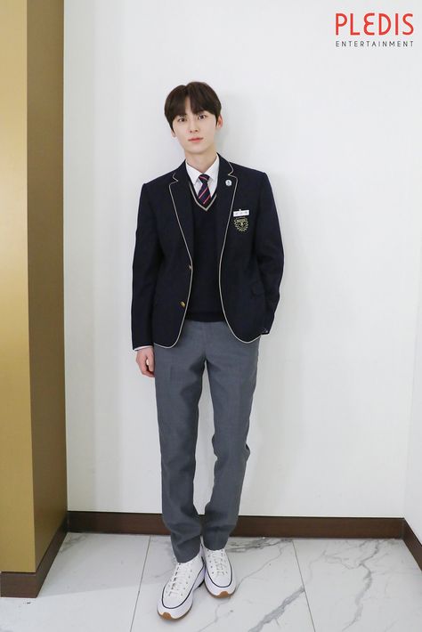 Korean Uniform School, Korean School Outfits, Boys School Outfits, Kpop Fashion Men, The Princess Diaries, High School Uniform, Min Hyun, Outfits 2000s, Men's Uniforms