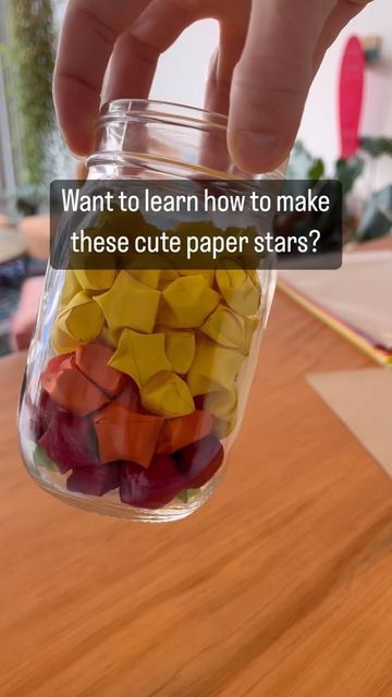 Star Making With Paper, Sticky Note Crafts, Sticky Note Origami, Easy Birthday Gifts, Origami Patterns, Easy Paper Flowers, Paper Pop, How To Make Origami, Stars Craft