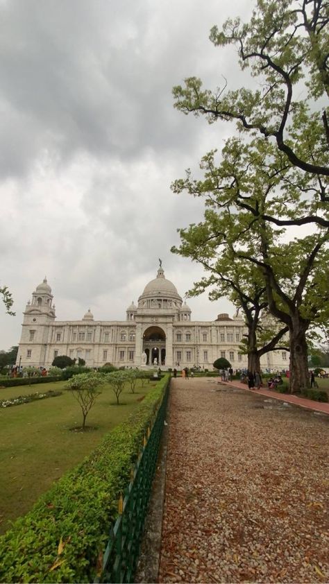 Victoria Memorial Kolkata Photography, Kolkata Aesthetic Photography, Kolkata Snap, Aesthetic Kolkata, View Snapchat, Pinterest Captions, Kolkata Aesthetic, Victoria Memorial Kolkata, Victoria Memorial