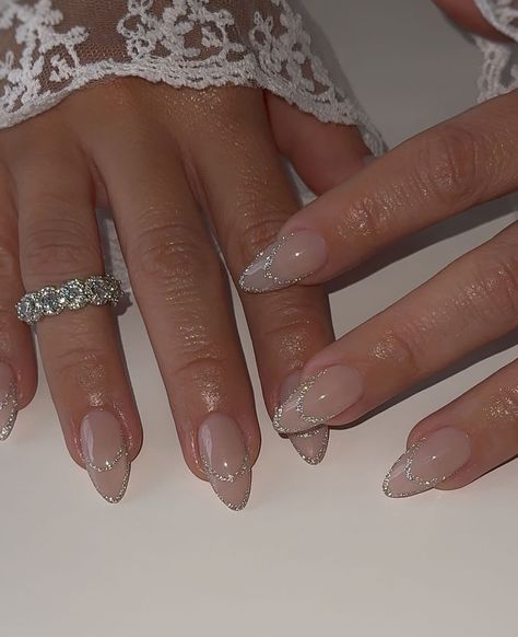 Metallic Nail Designs, Acrylic Nails Toes, Short Classy Nails, Metallic Nails Design, Sophisticated Nails, Old Money Nails, Natural Nails Manicure, Popular Nail Colors, Money Nails