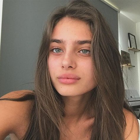 8. How To Get Rid Of Bags Under Your Eyes? - Fight dark circles with our favorite eye creams. Braids Blonde, Taylor Marie Hill, Bare Face, Taylor Hill, Long Brown Hair, Frank Ocean, Maquillaje Natural, Without Makeup, Grunge Hair