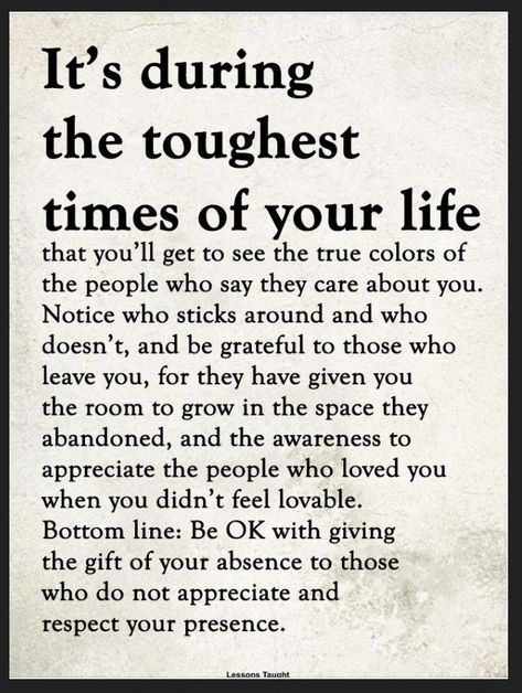 Amen! When you are in the toughest times of your life, the people who abandon you, who don't support you, are the lowest life forms and Be Glad They Are Gone! Quotes About Moving, Motiverende Quotes, Life Quotes Love, Trendy Quotes, Quotes About Moving On, Humor Memes, Real Friends, Tough Times, Moving On