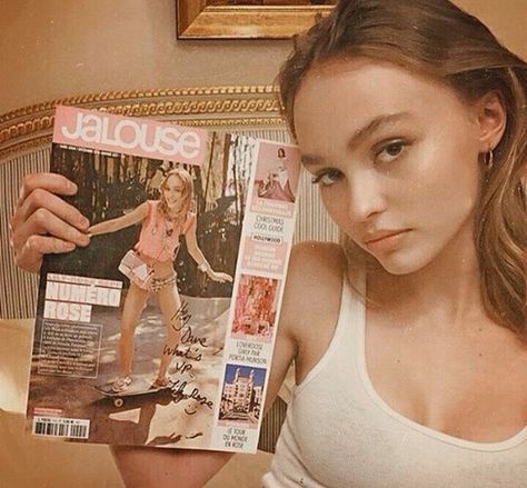 Pinterest: @SebastianAlbery ← *♧*♧*♧* Lily Depp, Lily Rose Depp Style, Seni Vintage, Lizzie Mcguire, Rachel Mcadams, Lana Del Ray, Kirsten Dunst, Lily Rose Depp, Lily Rose