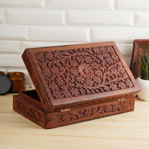 PRICES MAY VARY. 【HAND-CARVED WOODEN DECORATIVE BOX】: The Ajuny Hand Carved Wooden Decorative Floral Carving Trinket jewellery Box is a beautifully handcrafted piece with intricate floral carvings. The skilled craftsmanship and attention to detail are evident in the delicate floral designs adorning the box. The hand-carved elements add a touch of elegance and uniqueness to the decorative box. 【DIMENSIONS】: The jewellery chest box has a compact outer size measuring 8 inches (20.32 cm) in length, Wooden Box Aesthetic, Jewellery Box Design, Organizing Jewelry, Tiny Loft, Small Wood Box, Bandsaw Box, Trinket Jewelry, Jewellery Holder, Small Wooden Boxes