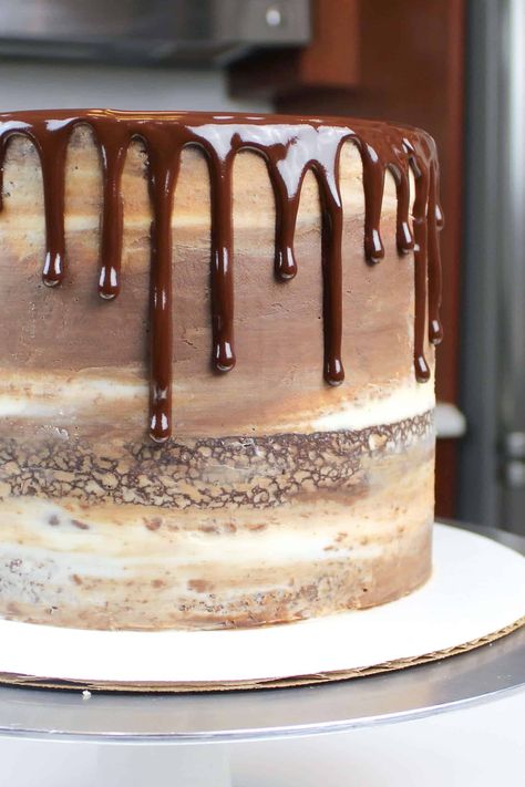 Easy Drip Cake, Ganache Drip Recipe, Chocolate Drip Recipe, Drip Cake Tutorial, Drip Cake Recipes, Chocolate Ganache Drip, Ganache Drip, Chocolate Ganache Recipe, Milk Chocolate Ganache