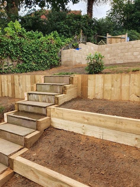 Terrace Yard Landscaping, Decked Backyard Ideas, Steep Gardens Ideas, Deck On Steep Slope, Uphill Garden Ideas, Landscape Stairs Sloped Yard, Garden On A Hill Sloped Yard, Hillside Garden Sloped Yard, Slope Backyard Landscaping Ideas