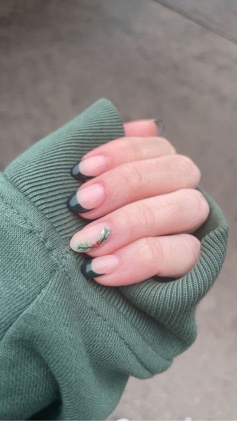 Christmas Nails French Tip Mistletoe, Christmas Nails Mistletoe Red, Simple Mistletoe Nails, Mistletoe Nails, Sailor Moon Inspired, Faux Nails, Green French, Nails Only, Star Nails