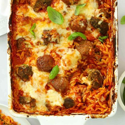 Meatball Orzo Bake {One Pot} Orzo Meatball Bake, Meatball Orzo Bake, Meatballs And Orzo Recipe, Blw Dinner, Meatballs And Orzo, Meatballs Orzo, Meatball Orzo, Orzo Bake, Taming Twins