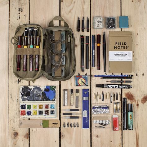 Maxpedition Every Day Carry at Urban Industry. An Artists Essentials, organised. Shop here Tato Ikan Koi, Travel Art Kit, Travel Art Journal, Ikan Koi, Watercolor Kit, Every Day Carry, Writing Utensils, Art Tools Drawing, Watercolor Palette