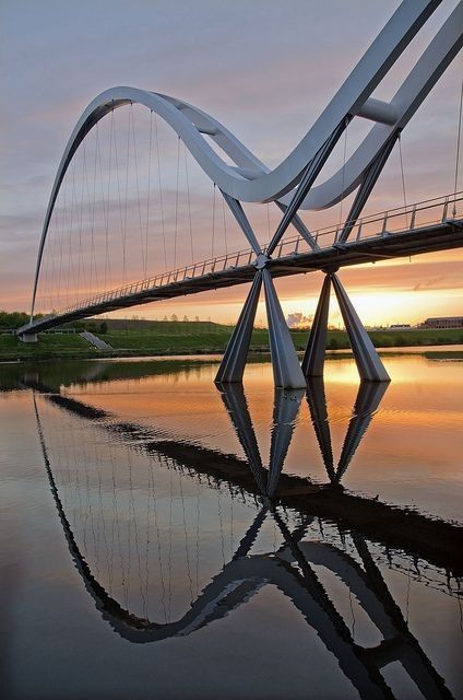 Beam Bridge, Bridges Architecture, Bridge Engineering, Beautiful Bridges, Bridge Structure, Civil Engineering Design, Bridge Construction, Bridge Over Troubled Water, Future Buildings