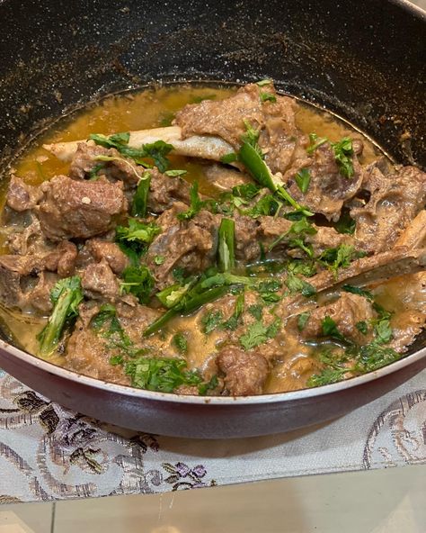 The yummiest mutton white karahi with creamy flavour! A must try dish ❤️ White Karahi, Cooking Videos, I Will Show You, Easy Recipe, Love It, Easy Meals, Quick Saves, White