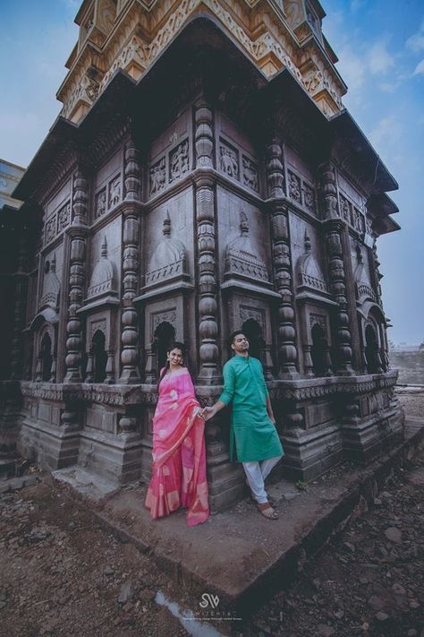 Temple Couple Photography Indian, Prewedding Photography Marathi, Pre Wedding Shoot Ideas Indian Couple Photos In Saree, Couple Post Wedding Photoshoot, Pre Wedding Photoshoot Traditional, Temple Poses Photo Ideas Indian, Couple Temple Photoshoot, Traditional Pre Wedding Poses, Marathi Couple Photography