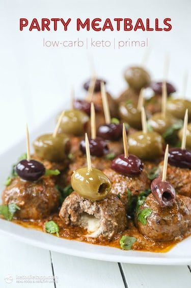 Keto Picnic, Party Meatballs, Party Crowd, Low Carb Meatballs, Keto Christmas, Low Carb Appetizers, Party Appetizers Easy, Party Appetizers, Picnic Food