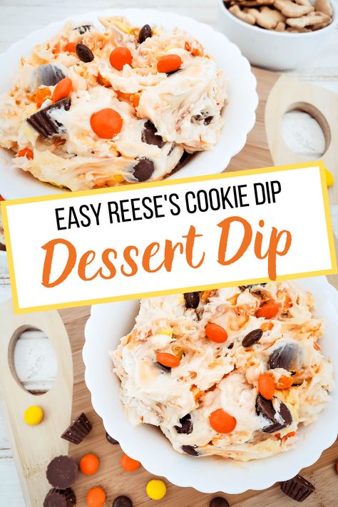 Candy Bar Dip, Thanksgiving Dessert Dips, Halloween Dessert Dip, Dip Night, Sweet Dips Recipes, Bachelor Night, Easy Dessert Dips, Sweet Dip, Cold Dip Recipes