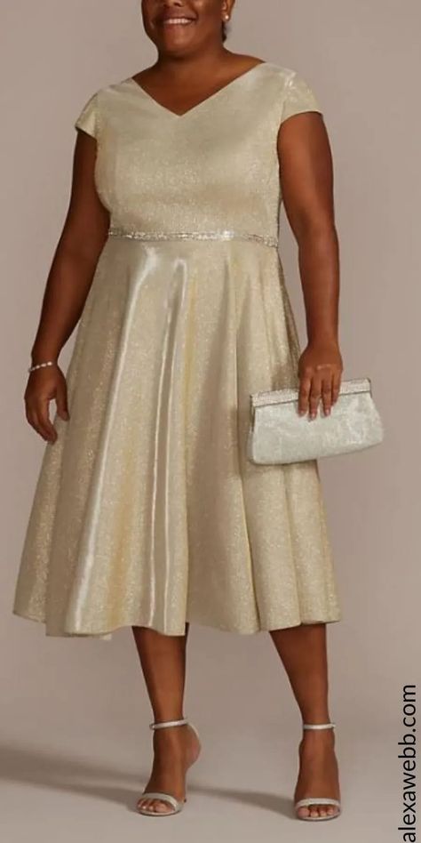 81 Plus Size Spring Wedding Guest Dresses - Alexa Webb - These gorgeous plus size cocktail dresses are perfect for spring weddings! Plus Size Cocktail Dress Wedding, Plus Size Wedding Guest Outfits, Plus Size Wedding Outfits, Spring Wedding Guest Dresses, Formal Wedding Guest Attire, Spring Cocktail Dress, Plus Size Wedding Guest Dress, Cocktail Wedding Attire, Summer Wedding Guest Dresses