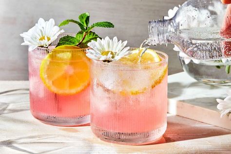 Gin Daisy Recipe | Wine Enthusiast Gin Daisy, Daisy Cocktail, Brandy Sour, Spring Drink, Light Drinks, Specialty Drinks, Gin Brands, Gin Recipes, Best Gin