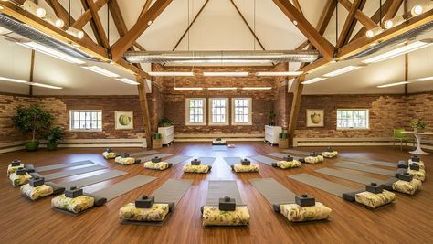 Wellness Center Design, Best Yoga Retreats, Ashtanga Vinyasa Yoga, Spa Weekend, Health Retreat, Yoga Studio Design, Health And Wellness Center, Healing Room, Meditation Retreat