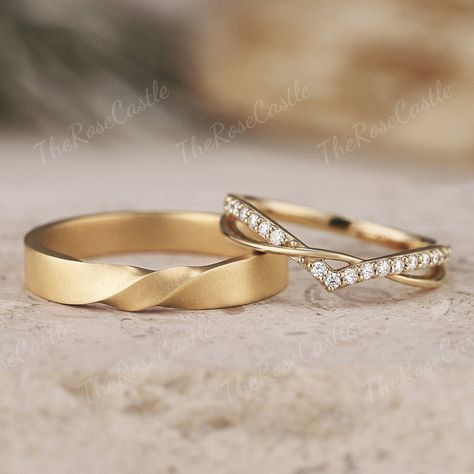 2pcs Couple Rings Set Solid Gold Mens Wedding Band Moissanite Curved Wedding Ring Couple Rings Set For Men and Women Anniversary Gift For Him ITEM DETAILS ●Available in yellow, white or rose solid 10k, 14k or 18k gold. This ring can be made in Platinum. ❀❀Men's wedding band Band width: Around 3.6mm ❀❀Women wedding band Shape: Round shape Weight: about 0.19ct Band width: Around 1.5mm Visit my shop for more jewelry: https://www.etsy.com/shop/TheRoseCastle if you would like to customize your unique ring, you may contact us about your ideas and pictures. Hope I could get the chance to create fabulous rings for you! ❀Production ---- This ring is handmade and very good quality! Please allow 2-4 weeks for production. It can be made to any ring size.  ❀Engraving service We accept the engraving ord Wedding Bands Ideas Couple, Wedding Bands For Him And Her, Promise Ring Matching, Wedding Ring Man And Woman, Twin Rings Wedding, Wedding Ring Matching His And Hers, Mens Wedding Rings Unique Gold Bands, Rings Wedding Couple Unique, Wedding Rings Ideas Couple