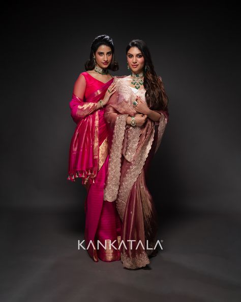 The golden border of the Banarasi Kora silk adds a gilded look and makes for a classic contrast with pink. Being a Banarasi saree, it makes for a great piece to take charge of your bridesmaid duty. The delicate yet resilient Onion Pink organza fabric mirrors the intriguing strength and femininity of a woman. Adorned with magical gold zari tissue and floral embroidery butta, it exudes enchantment and elegance. #pinkcollection #handpickedbykankatala #kankatala #banarsi #organza #queenofsarees Embroidery Butta, Bridesmaid Duty, Onion Pink, Bridesmaid Duties, Golden Border, Pink Collection, Banarasi Saree, Organza Fabric, Pink Saree