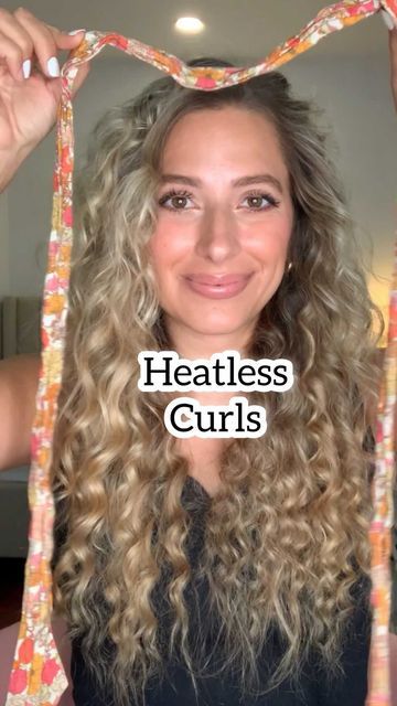 Hair Scarf Curls, Wrap Curls Overnight, Heatless Curls Scarf, Heatless Curls Overnight Scarf, Heatless Spiral Curls, Curl Hair With Scarf, Scarf Heatless Curls, How To Wrap Hair For Heatless Curls, Scarf Curls Overnight