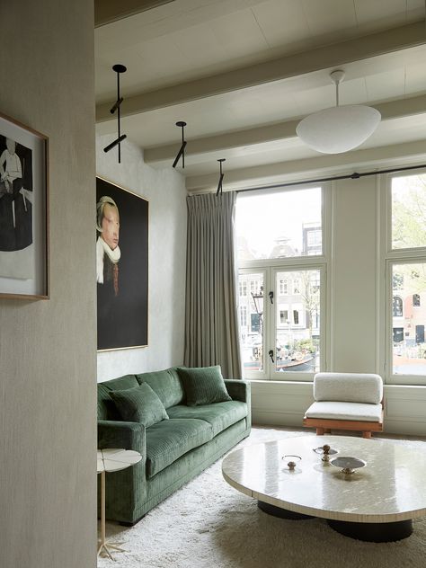 Canal house in Amsterdam by Thomas Geerlings of Framework Studio Unusual House, Amsterdam Houses, Canal House, Natural Stone Flooring, Classic Bathroom, Design Del Prodotto, A Living Room, Residential Interior, Design Living