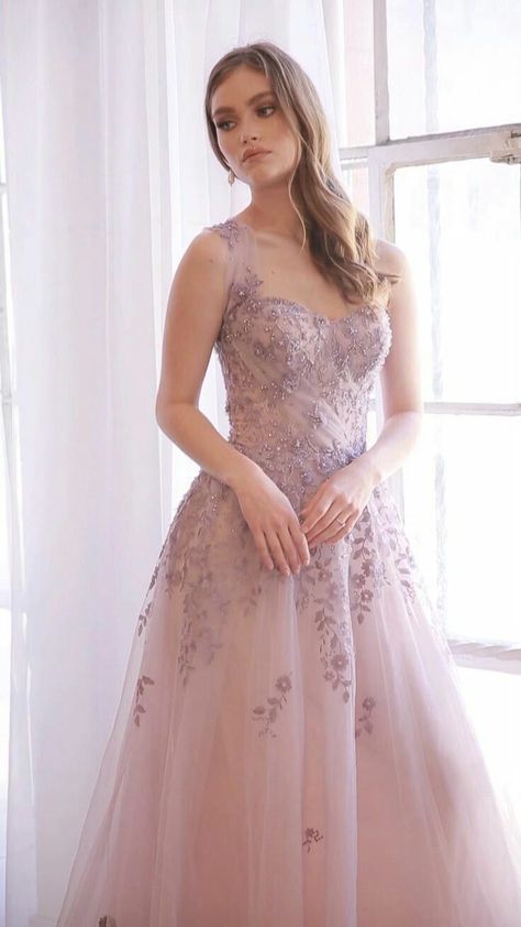 Pink Ball Gown Wedding Dress, Pink Ball Gown Dress, Gowns Dresses Indian Receptions, Gowns Dresses Indian, Ball Gown Princess, Indian Wedding Gowns, Pink Ball Gown, Gown Princess, Pink Gown