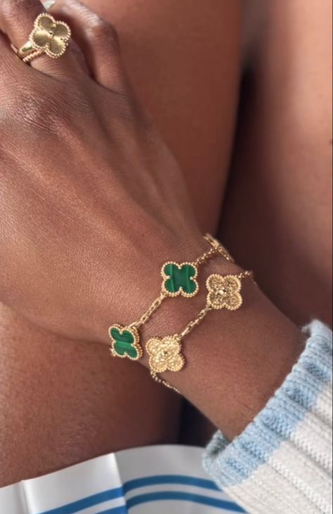 Van Cleef Stack, Vca Bracelet, Van Cleef Arpels Bracelet, Van Cleef Alhambra, Van Cleef Bracelet, Cartier Bangle, Dope Jewelry Accessories, Van Cleef And Arpels Jewelry, Mood Jewelry