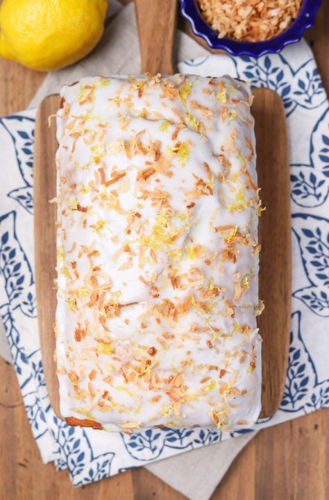 Yogurt Bread Recipe, Coconut Yogurt Recipe, Yogurt Dessert Recipes, Coconut Bread Recipe, Easy Quick Bread, Yogurt Bread, Lemon And Coconut Cake, Coconut Baking, Quick Bread Recipe