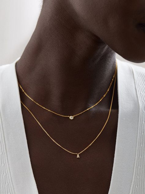 Necklace Stack Dainty, Gold And Silver Necklaces Together, Gold Elegant Jewelry, Everyday Necklace Stack, Dainty Necklace Stack, Necklace Stacking Gold, Initial Necklace Aesthetic, Layered Necklaces Gold, Necklace With Initials