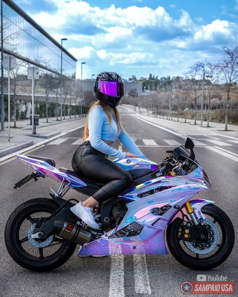 Holographic Motorcycle, Motorcycle Color Ideas, Ninja Bikes, Moto Ninja, Purple Motorcycle, Motorcycle Momma, Female Motorcycle Riders, Stylish Bike, Image Moto