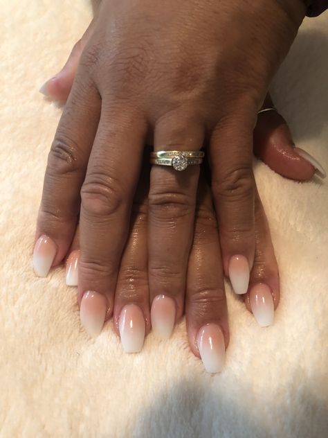 Short Coffin French Tip Nails Ombre, Ombre Nails By Skin Tone Range, Natural Ombré Nails, Natural Ombre Nails Short, Ombre Nails Black Women, Umbra Nails, Dip Powder Nails Ombre, Reverse Ombre Nails, Neutral Ombre Nails