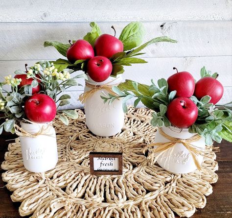 Apple Theme Centerpieces, Apple Theme Table Decorations, Fall Apple Centerpieces, Farmhouse Apple Decor, Apple Centerpieces For Table, Apple Decorations Party, Apple Decorations For Fall, Apple Centerpiece Ideas, Apple Basket Decor