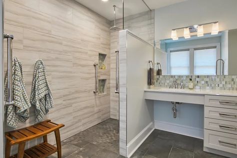 Bathroom of the Week: A Serene Master Bath for Aging in Place Accessible House, Accessible Bathroom Design, Master Suite Bathroom, Ada Bathroom, Laundry Room Closet, Accessible Bathroom, Aging In Place, Bathroom Layout, Universal Design