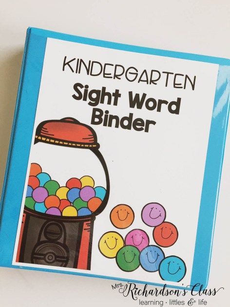 Kindergarten sight word data tracking doesn't have to be tricky! See how this teacher made it easy for herself and engaging for students! Spot It Sight Words, Kindergarten Teacher Assistant, Saxon Phonics, Sight Word Fun, Teaching Sight Words, Kindergarten Language Arts, Sight Word Reading, Sight Words List, Kindergarten Readiness