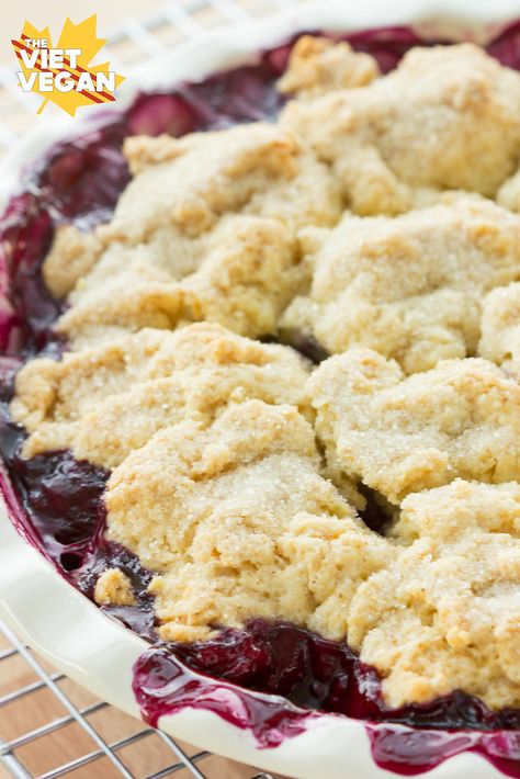 Vegan Blueberry Cobbler | The Viet Vegan | A layer of blueberries are studded with fluffy, sugar-crusted biscuits Vegan Blueberry Cobbler, Vegan Cobbler, Healthy Vegan Dessert, Blueberry Cobbler Recipes, Coconut Dessert, Vegan Pie, Brownie Desserts, Vegan Blueberry, Blueberry Cobbler