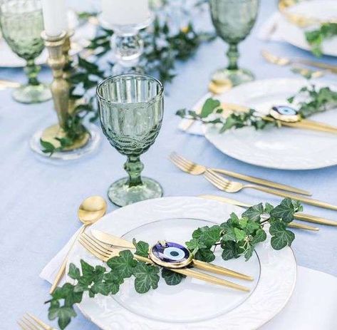 Beautiful Evil Eye Wedding Theme Ideas Blue Green Gold Table Setting, Blue Green Tablescape, Blue And Green Table Setting, Evil Eye Plate, Greek Party Decorations, Greek Wedding Theme, Evil Eye Wedding, Mediterranean Party, Blue Thanksgiving