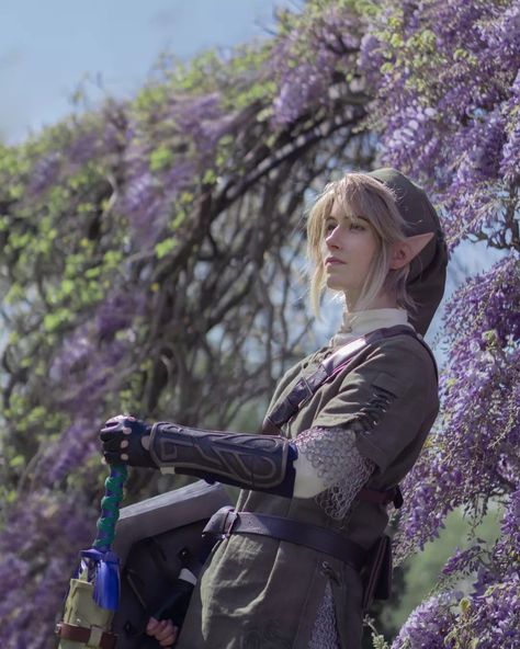 Twilight Princess Link Cosplay, Twilight Princess Cosplay, Hyrule Compendium, Ocarina Of Time Link, Princess Zelda Cosplay, Twilight Princess Link, Smash Bros Funny, Fairy Boy, Link Cosplay