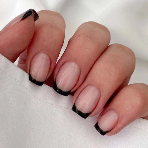 PRICES MAY VARY. 【Service Guarantee】If you have any questions about this short press on nails, please feel free to contact us by Email. In case of transportation damage or quality problems, REPLACEMENT guarantee is provided. 【Eco-Friendly】Our acrylic nails are made of environmentally friendly ABS resin material, which is non-toxic, tasteless and environmentally friendly. 【Package Contents】24 PCS Press on Nails & A Nail File & Jelly Glue Stickers.(Durability of jelly glue is NOT as good as liquid Short Fake Nails, Nagel Inspo, Oval Nails, Nature Tattoos, Fire Nails, Chic Nails, French Tip Nails, Square Nails, Acrylic Nail Designs