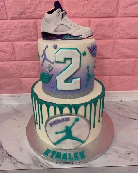 Jordan Shoe Birthday Cake... - K & J's Elegant Pastries Sneaker Ball Cake Ideas, Sneaker Ball Cake, Elegant Pastries, Jordan Birthday Cake, Shoe Birthday Cake, Nike Birthday, Nike Cake, Jordan Cake, Sneaker Ball