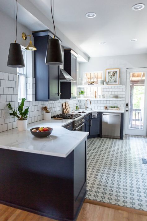 Kitchen Without Island, Modern L Shaped Kitchens, L Shape Kitchen Layout, Small L Shaped Kitchens, Mid Century Modern Kitchen Remodel, L Shaped Kitchen Designs, Modern Kitchen Tiles, Cement Tile Floor, Corner Sink Kitchen