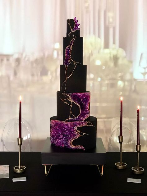 Black And Purple Birthday Cake, Black And Purple Birthday, Purple Birthday Cake, Purple Cakes Birthday, Cake Design Inspiration, Geode Cake, Black Wedding Cakes, 3 Tier Cake, Purple Birthday