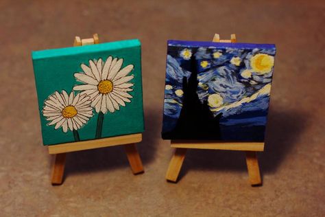 Aesthetic Coasters, Mini Tela, Mini Toile, Mini Canvases, Small Canvas Paintings, Simple Canvas Paintings, Canvas Painting Tutorials, Cute Canvas Paintings, Easy Canvas Art