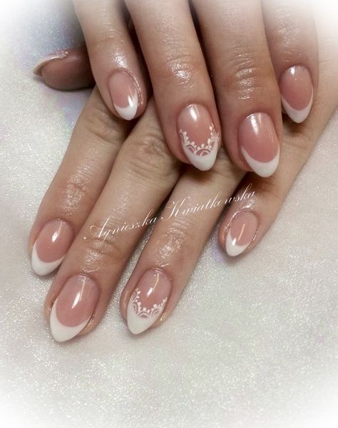 white lace french wedding nails Lace French Tip Nails, Biab Nail, French Wedding Nails, French Manicure Acrylic Nails, White Lace Nails, White French Nails, Pink White Nails, Bridal Nail, Bridal Nail Art