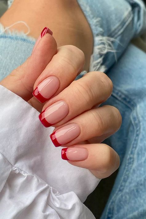 Diseños de Uñas Rojas 2023: Manicuras Sencillas pero Elegantes Cute Easter Nails, Hello Nails, Spring Nail Designs, Ombre Acrylic Nails, Casual Nails, Easter Nails, Cute Easter, Xmas Nails, Spring Nail